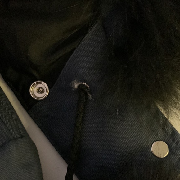 Moose Knuckles Stirling Parka - Picture 7 of 7